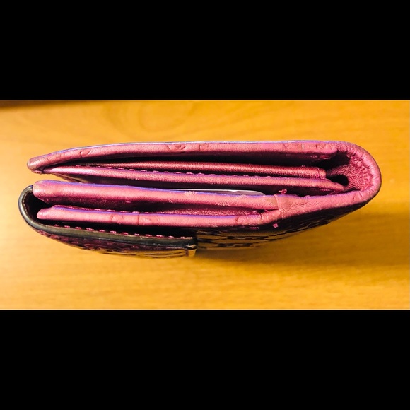 💖💖Authentic Gucci Guccissima Leather Wallet 💖💖 - Picture 8 of 9